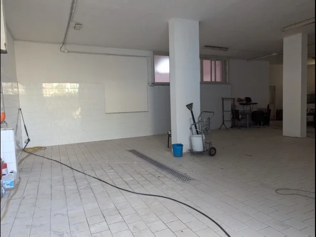 Appartamenti in Vendita - Garage autorimessa a torre annunziata