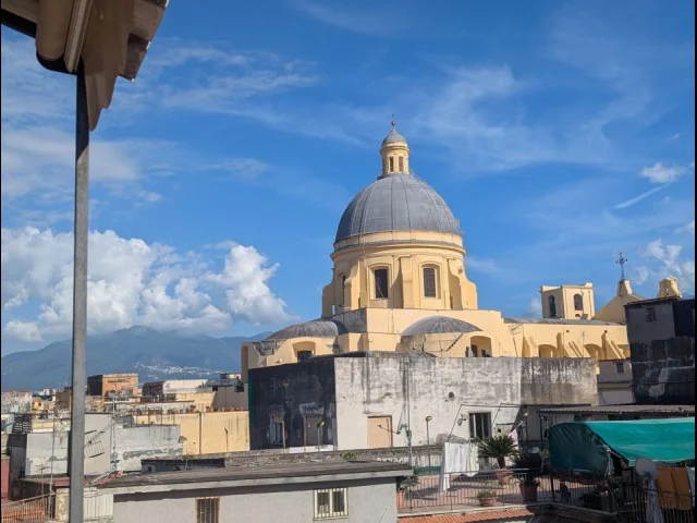 Appartamenti in Vendita - Appartamento con terrazzo vicino la chiesa del carmine