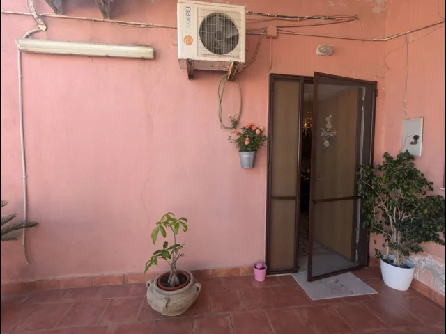 Appartamenti in Vendita - Appartamento con terrazzo vicino la chiesa del carmine