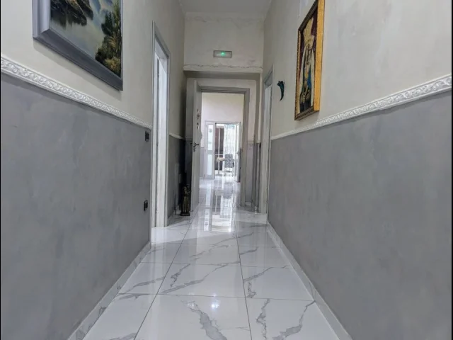 Appartamenti in Vendita - Appartemento di grande metratura ristrutturato zona croce-corso vittorio emanuele