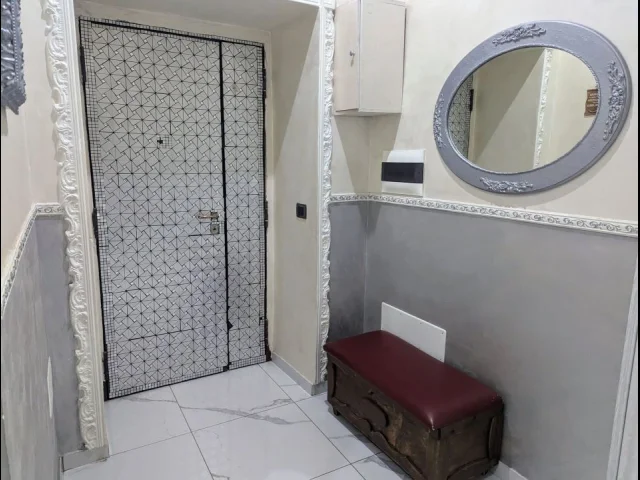 Appartamenti in Vendita - Appartemento di grande metratura ristrutturato zona croce-corso vittorio emanuele