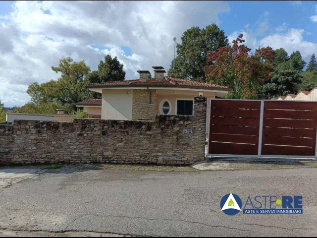 Appartamenti in Vendita - Santa maria a monte _pi_ 	appartamento per civile abitazione facente parte di un maggior f