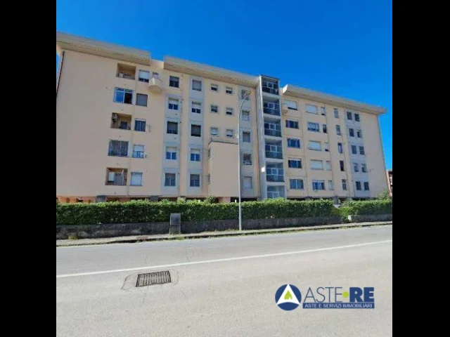 Appartamenti in Vendita - Appartamento - via pungilupo, 4