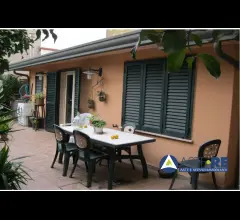 Viareggio_ appartamento per civile abitazione_ suddiviso catastalmente in due unità