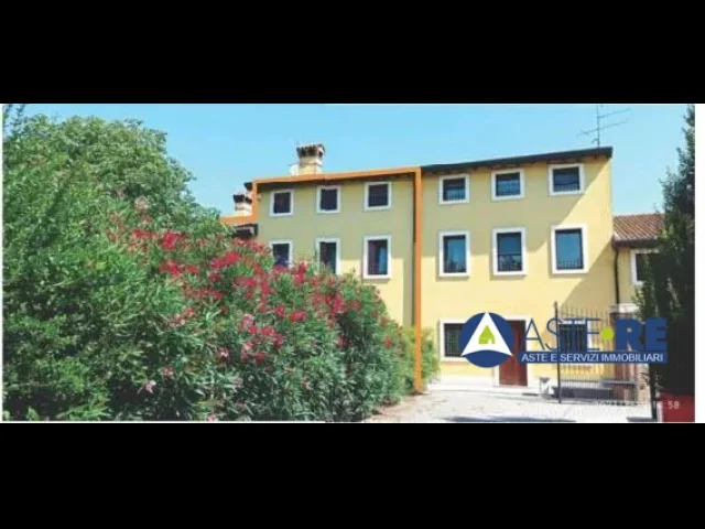 Appartamenti in Vendita - Povegliano veronese(vr),iena proprietà abitazione unifamiliare su 3 livelli con giard escl