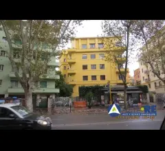 Roma_viale parioli, 50, cap 00197  appartamento posto al piano terzo