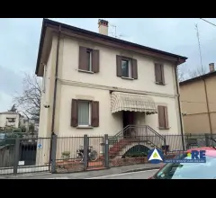 Bologna_via andrea da faenza, 64, _piena proprietà relativa ad un fabbricato cielo-terra