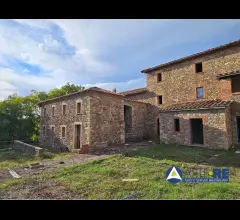 Appartamenti in Vendita - Piena proprietà di complesso immobiliare n°18 appartamenti