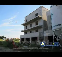 Appartamenti in Vendita - Collesalvetti_li_ terreno edificabile con sovrastante fabbricato in corso di costruzione