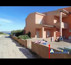Sardegna_ palau_sassari_vista mare_ terra tetto con ampio giardino