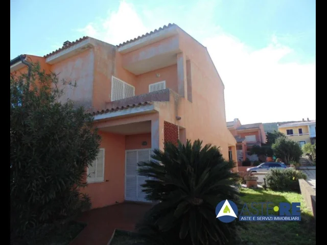 Appartamenti in Vendita - Sardegna_ palau_sassari_vista mare_ terra tetto con ampio giardino