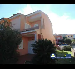 Appartamenti in Vendita - Sardegna_ palau_sassari_vista mare_ terra tetto con ampio giardino