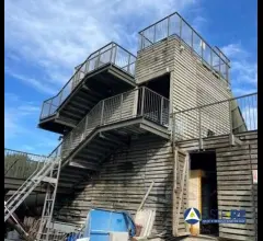 Appartamenti in Vendita - Edifici a destinazione particolare - viale del tirreno 44/b