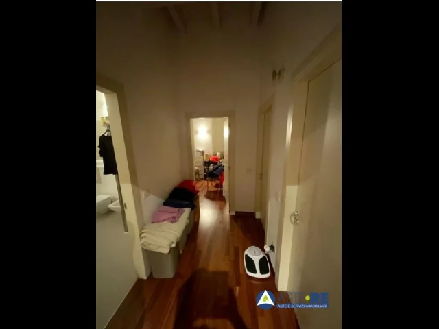 Appartamenti in Vendita - Mantova mn, italia vicolo poggio, 2, 46100,appartamento al piano terra con annesso garage