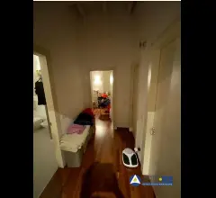 Appartamenti in Vendita - Mantova mn, italia vicolo poggio, 2, 46100,appartamento al piano terra con annesso garage