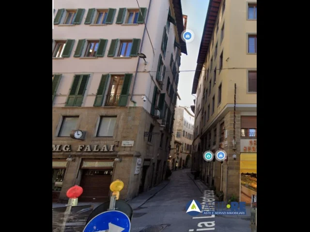 Firenze_piena proprietà di due immobili ad uso residenziale ubicati nel centro storico
