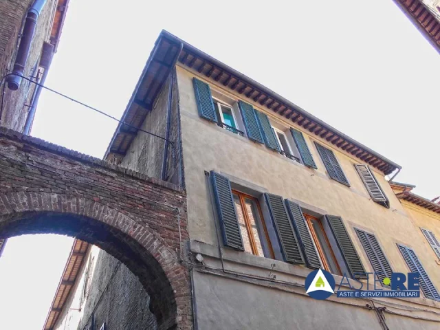 Siena, centro storico_via della galluzza, 7/11, 53100 cap, piena proprietà di appartamento
