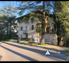 Appartamenti in Vendita - Villa_ serravalle pistoiese pistoia_ via provinciale montalbano 649,