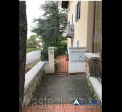 Appartamenti in Vendita - Villa_ serravalle pistoiese pistoia_ via provinciale montalbano 649,