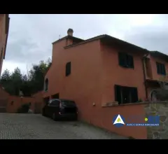 Appartamenti in Vendita - Greve in chianti (fi) piena proprietà di appartamento disposto su due piani fuori terra