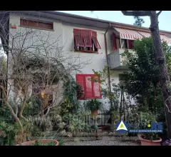 Appartamenti in Vendita - Rosignano marittimo li_ appartamento rimessa e corte