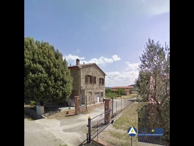 Azienda agricola - località fossoni, 38