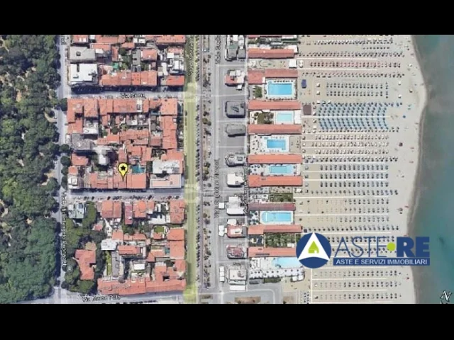 Appartamenti in Vendita - Viareggio_appartamento per civile abitazione posto al piano secondo e terzo