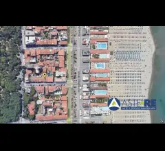 Appartamenti in Vendita - Viareggio_appartamento per civile abitazione posto al piano secondo e terzo