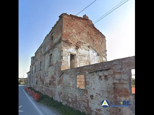 Appartamenti in Vendita - Rustici e casali - via del fosso vecchio, snc