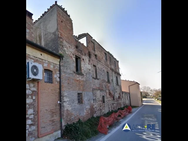 Appartamenti in Vendita - Rustici e casali - via del fosso vecchio, snc