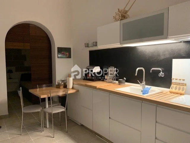 Appartamenti in Vendita - Palazzina indipendente ristrutturata in vendita