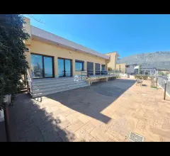 Villa unifamiliare panoramica in vendita