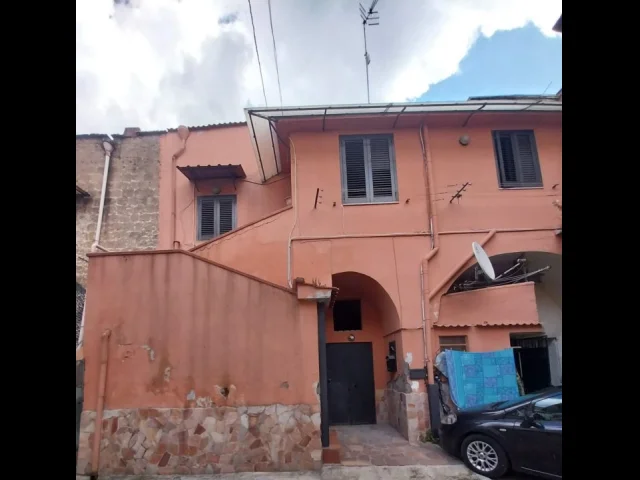 Appartamenti in Vendita - Porzione di fabbricato