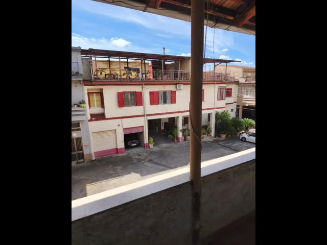 Appartamenti in Vendita - Monolocale arredato con posto auto