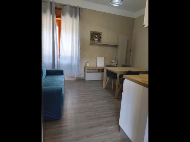 Appartamenti in Vendita - Monolocale arredato con posto auto