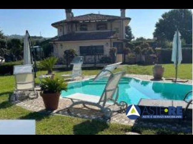 - via delle nettunense nuova, 93, 00047 marino rm, italia
