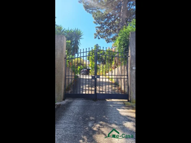 Vsa367 galati, villa con ampio terreno edificabile zona b4d