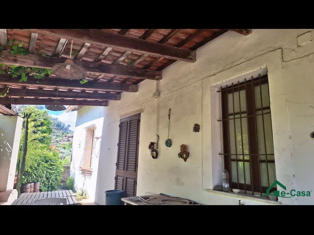 Appartamenti in Vendita - Vsa367 galati, villa con ampio terreno edificabile zona b4d