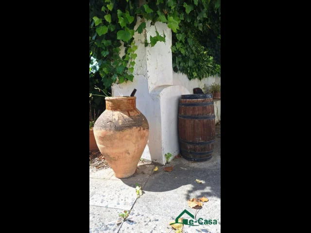 Appartamenti in Vendita - Vsa367 galati, villa con ampio terreno edificabile zona b4d