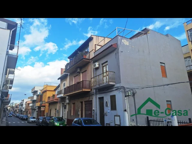 Vsa345 roccalumera, intero stabile con garage e cantina