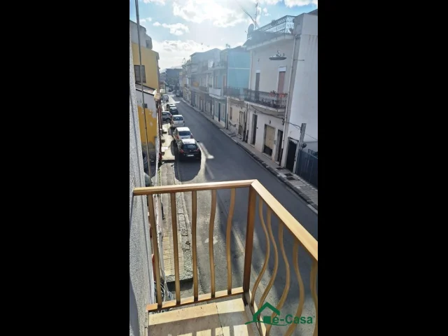 Appartamenti in Vendita - Vsa345 roccalumera, intero stabile con garage e cantina