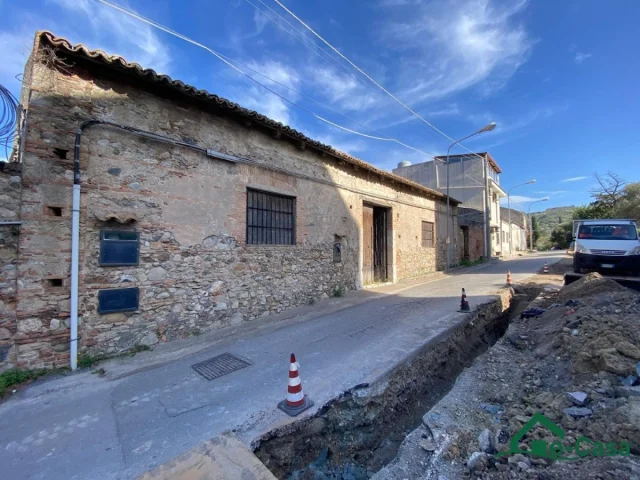 Appartamenti in Vendita - Vgs3891- villafranca tirrena - vecchio frantoio con terreno edificabile