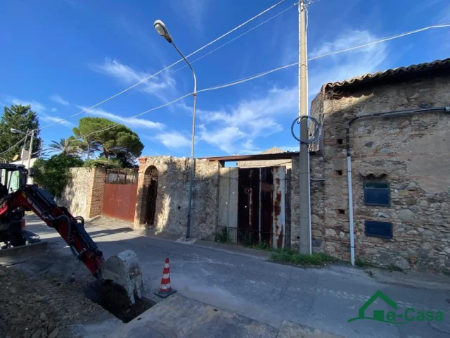 Appartamenti in Vendita - Vgs3891- villafranca tirrena - vecchio frantoio con terreno edificabile