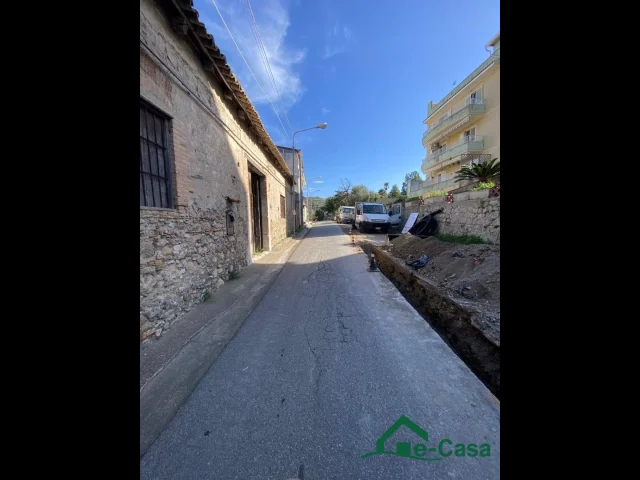 Appartamenti in Vendita - Vgs3891- villafranca tirrena - vecchio frantoio con terreno edificabile