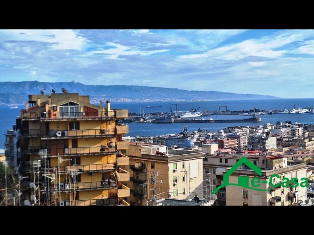 Appartamenti in Vendita - Vsa311 spettacolare mansarda panoramica sullo stretto
