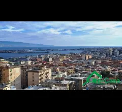 Appartamenti in Vendita - Vsa311 spettacolare mansarda panoramica sullo stretto
