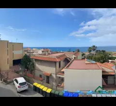 Appartamenti in Vendita - Acqualadrone, bivani piu' servizi, panoramicissimo