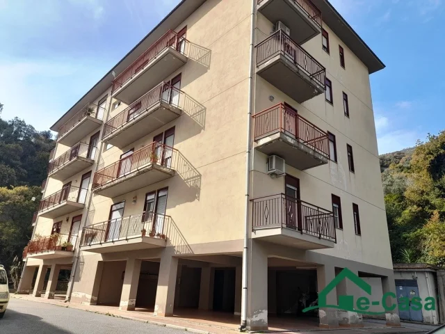 Vsa253 giampilieri, spettacolare appartamento con cantina