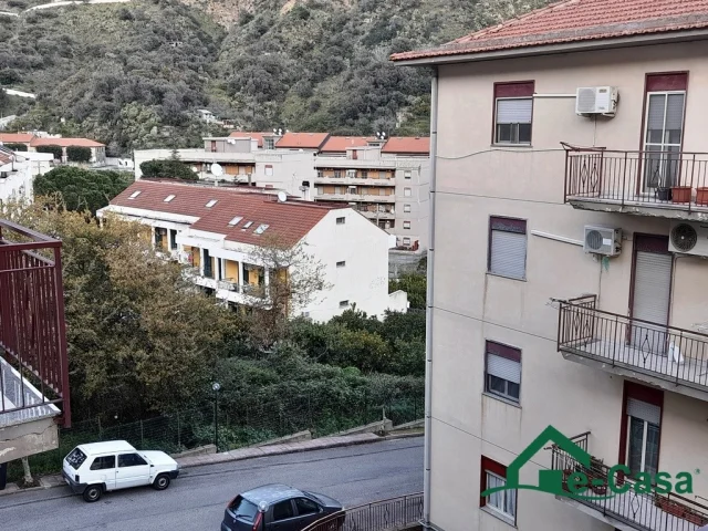 Appartamenti in Vendita - Vsa253 giampilieri, spettacolare appartamento con cantina