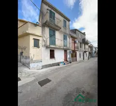 Appartamenti in Vendita - Appartamento terratetto  in vendita via umberto i 160